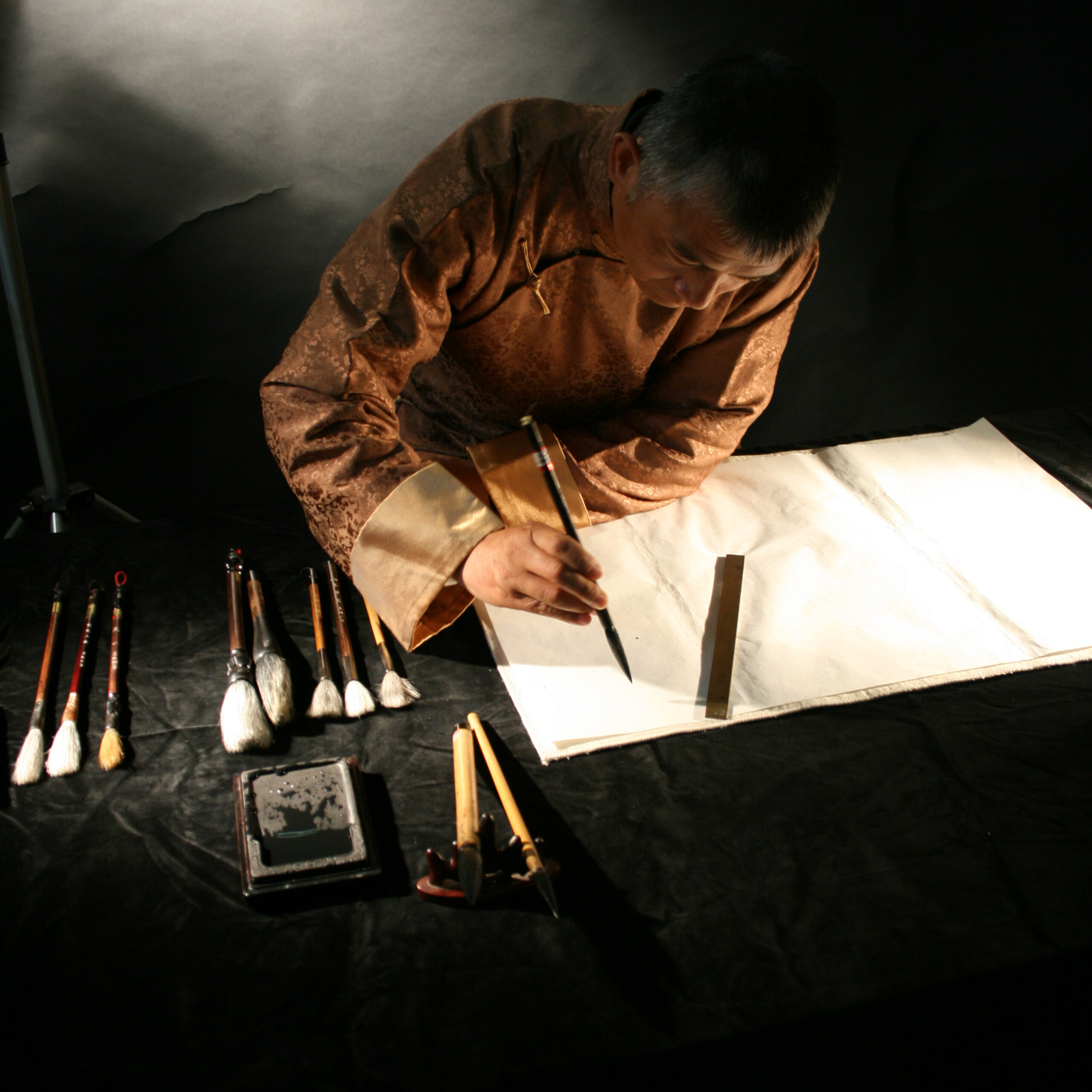 Il maestro Wang calligrafia 01